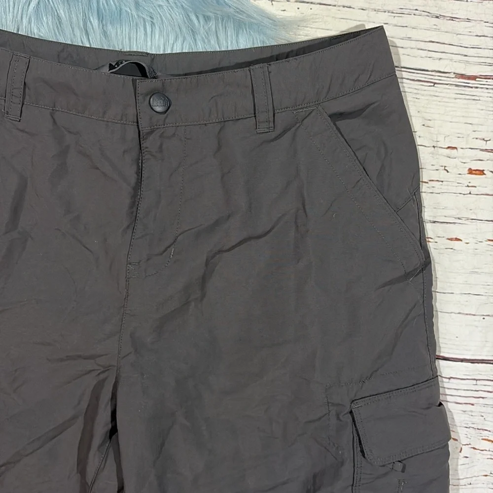 REI Sahara Shorts Gray Cargo Hiking Outdoor Women's 10